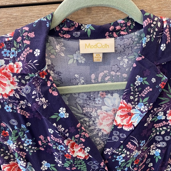 Mod cloth XS floral shorts romper - Picture 2 of 5